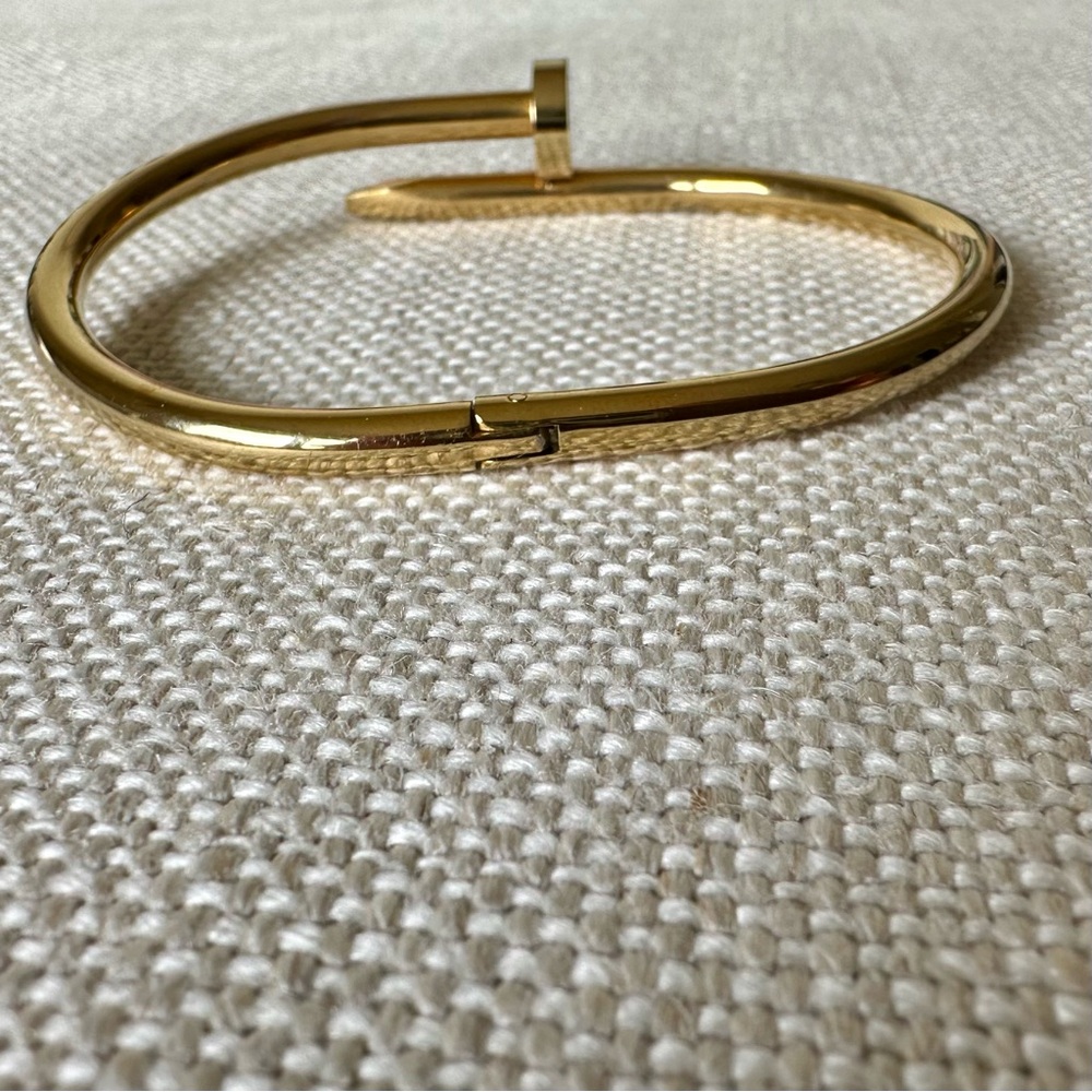LUXURY Nail Bracelet Gold Color Size Medium - Picture 4 of 11